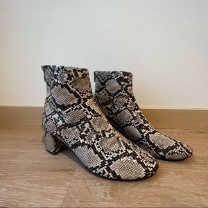 Mango Heeled Ankle Boots Black Snake